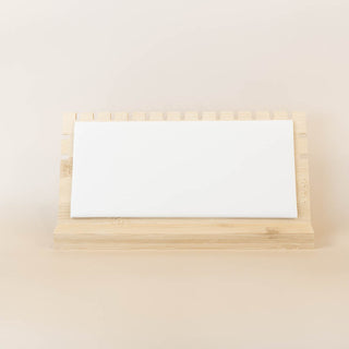 13 Slot Chain Display