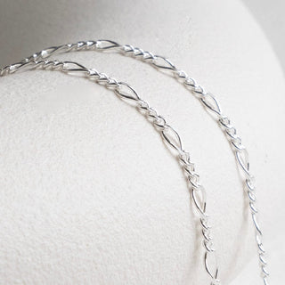 Silver chain necklace 3C21CCF3-3045-432D-8380-8C7884AE4D5C