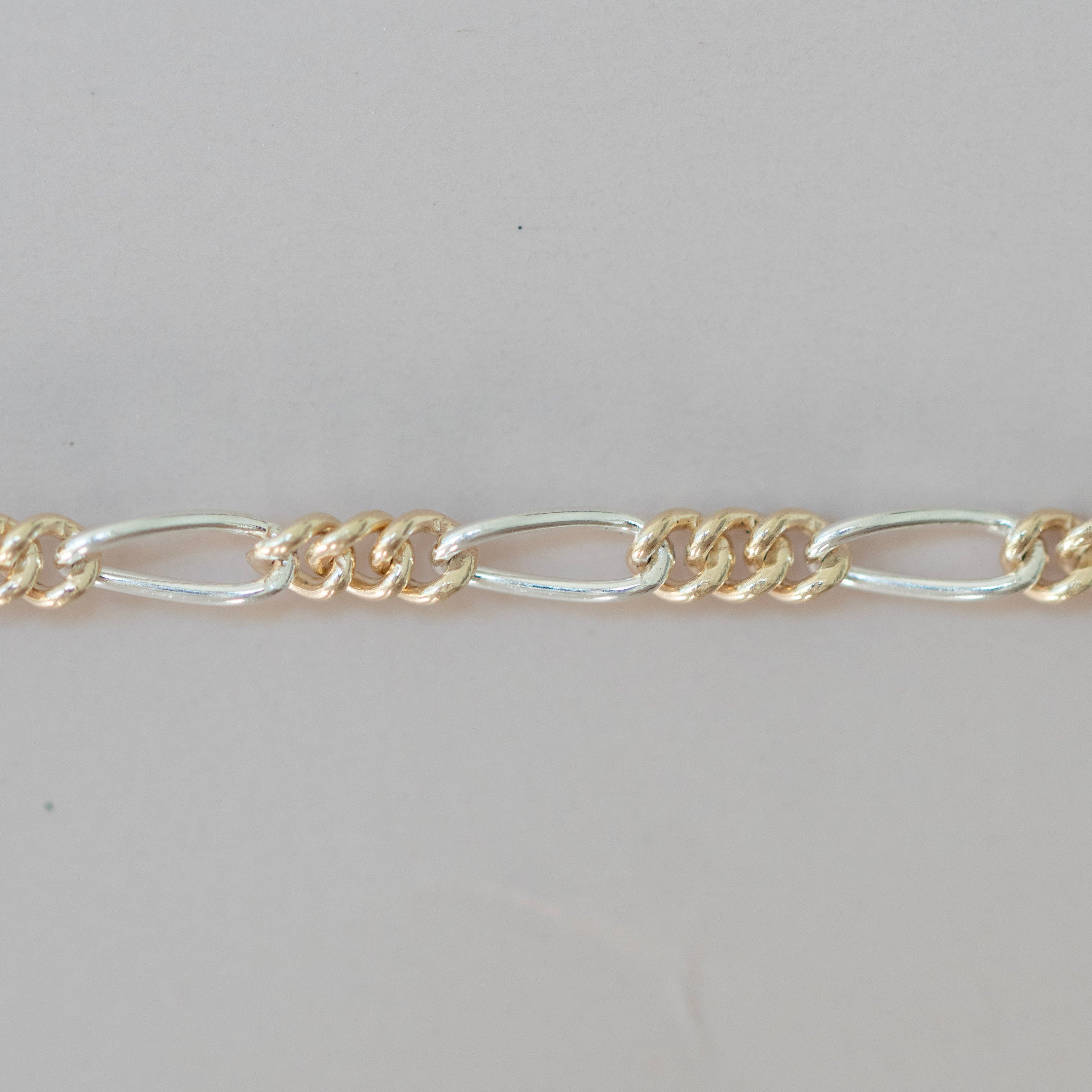 detailed shot of permanent jewelry chain