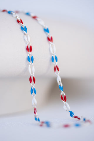 Red, white, and blue chain necklace (790259F3-5A38)