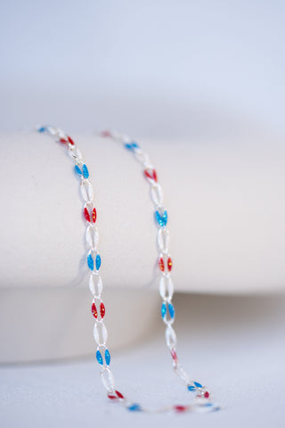 Red, white, and blue beaded necklace (8E995F42)