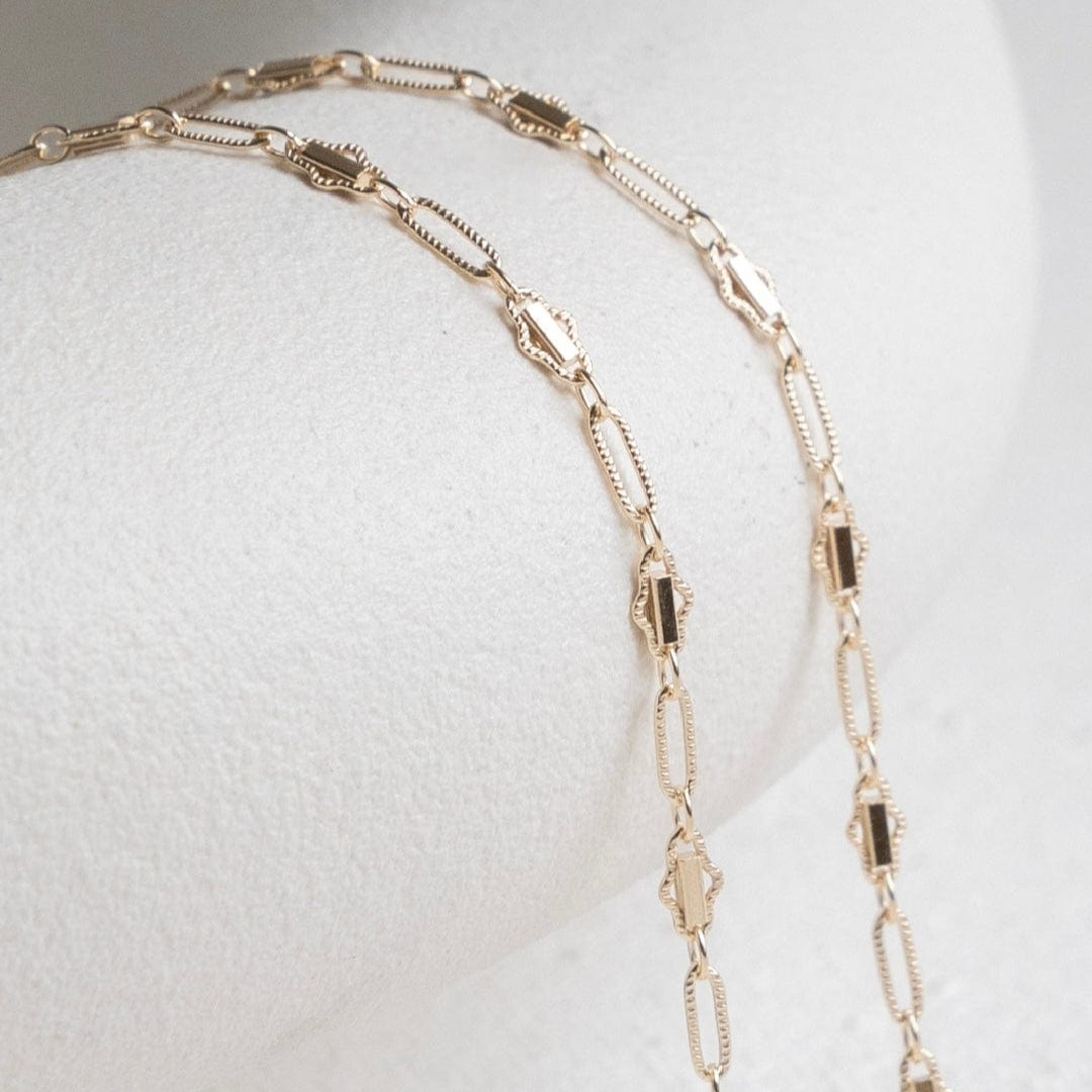 Gold chain necklace, A0113277-1397-4296-947A-2CA28194850B