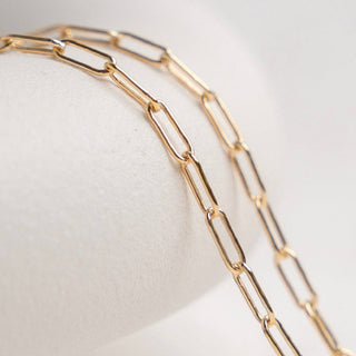 Gold chain necklace