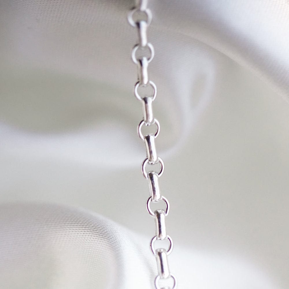 Figaro Flat Mini Chain - Silver Necklace Detail