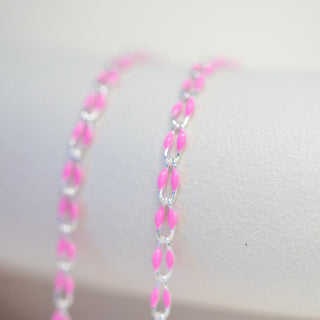Pink Figaro flat mini chain necklace