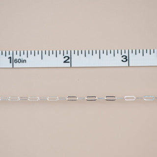 New chain arrival with measuring tape