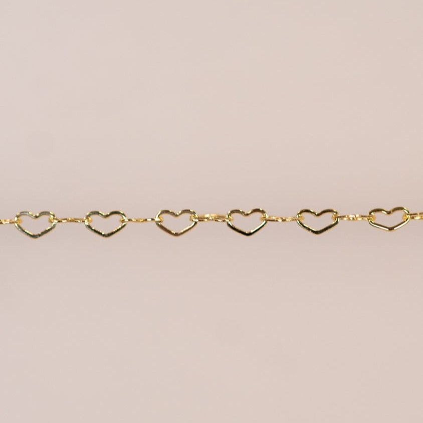 Gold heart chain necklace