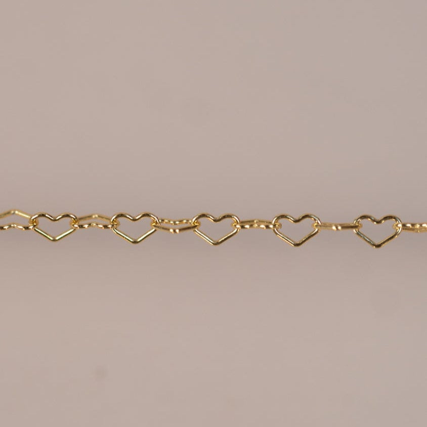 Gold heart chain necklace