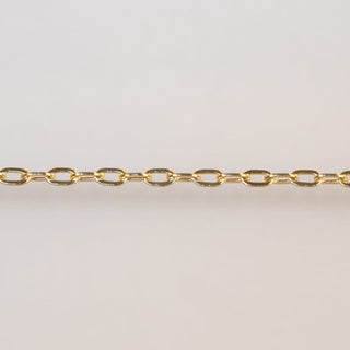 Permanent jewelry chain detail