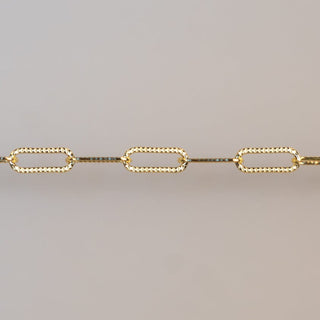 Permanent jewelry chain detail