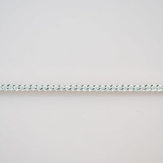 Permanent jewelry chain detail