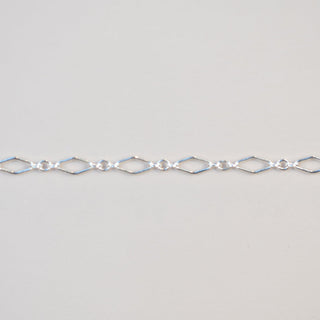 Silver chain with diamond-shaped links, chain05_13-10