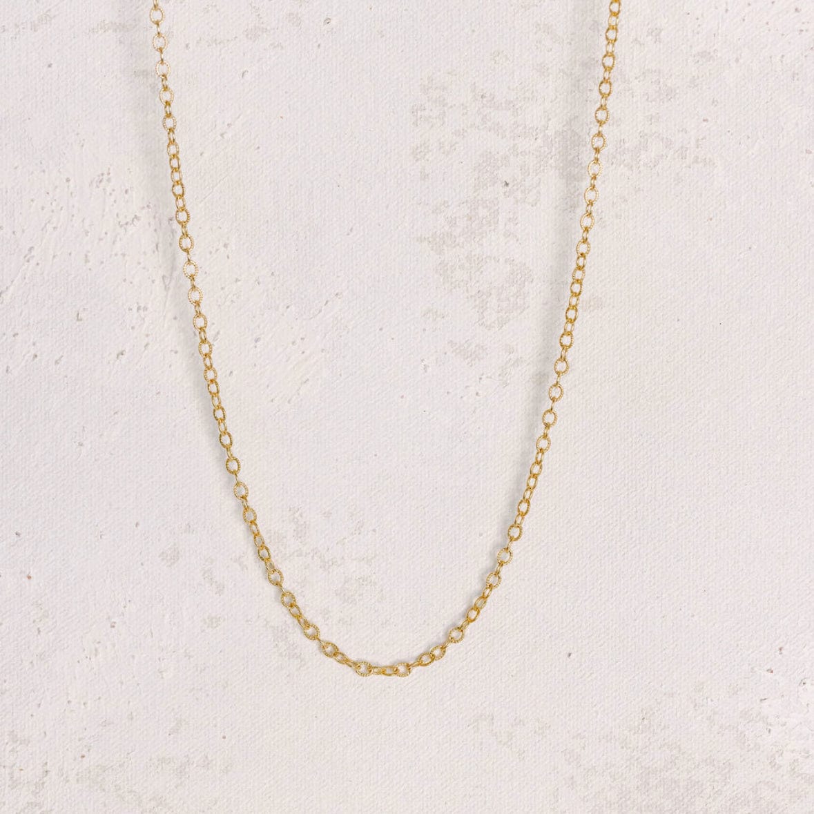 Gold chain necklace