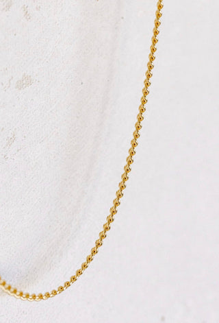 Gold chain necklace