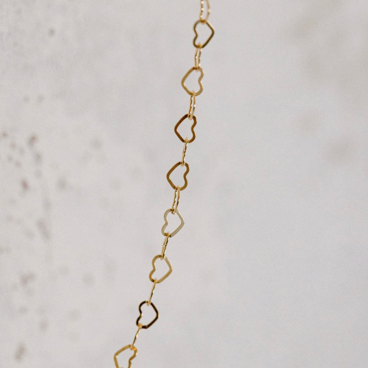 Gold heart chain necklace