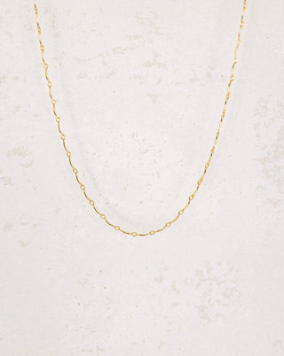 Gold chain necklace