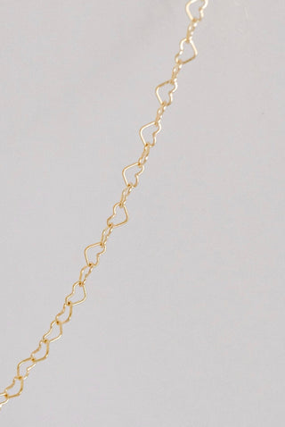 Gold heart chain necklace
