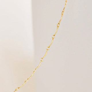 Gold chain necklace