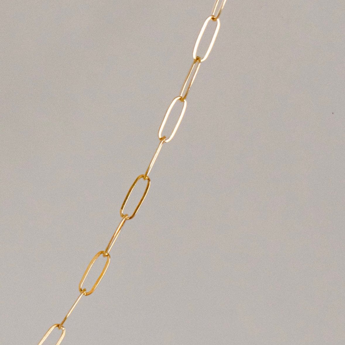 Gold chain necklace