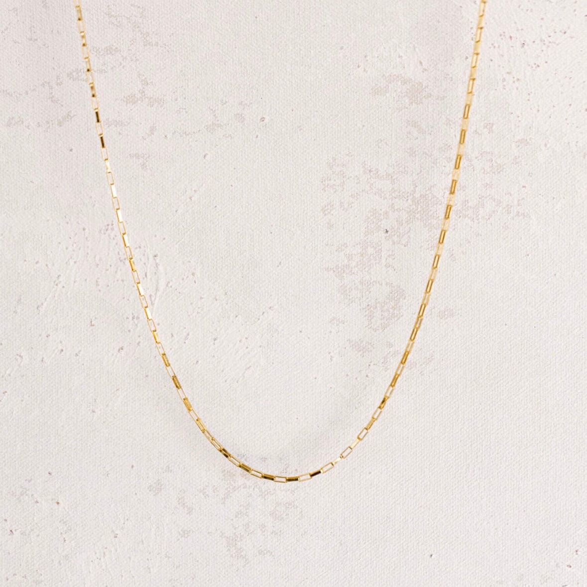 Gold chain necklace