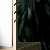 6 Slot Chain Display